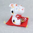 Manekineko mit F&auml;cher rechts (Nihon Buyo)